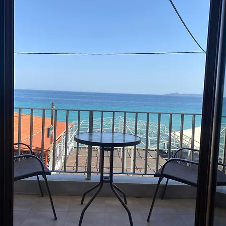 Apartment Diolkos Nea Roda