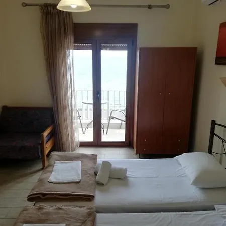 Diolkos Apartment Nea Roda